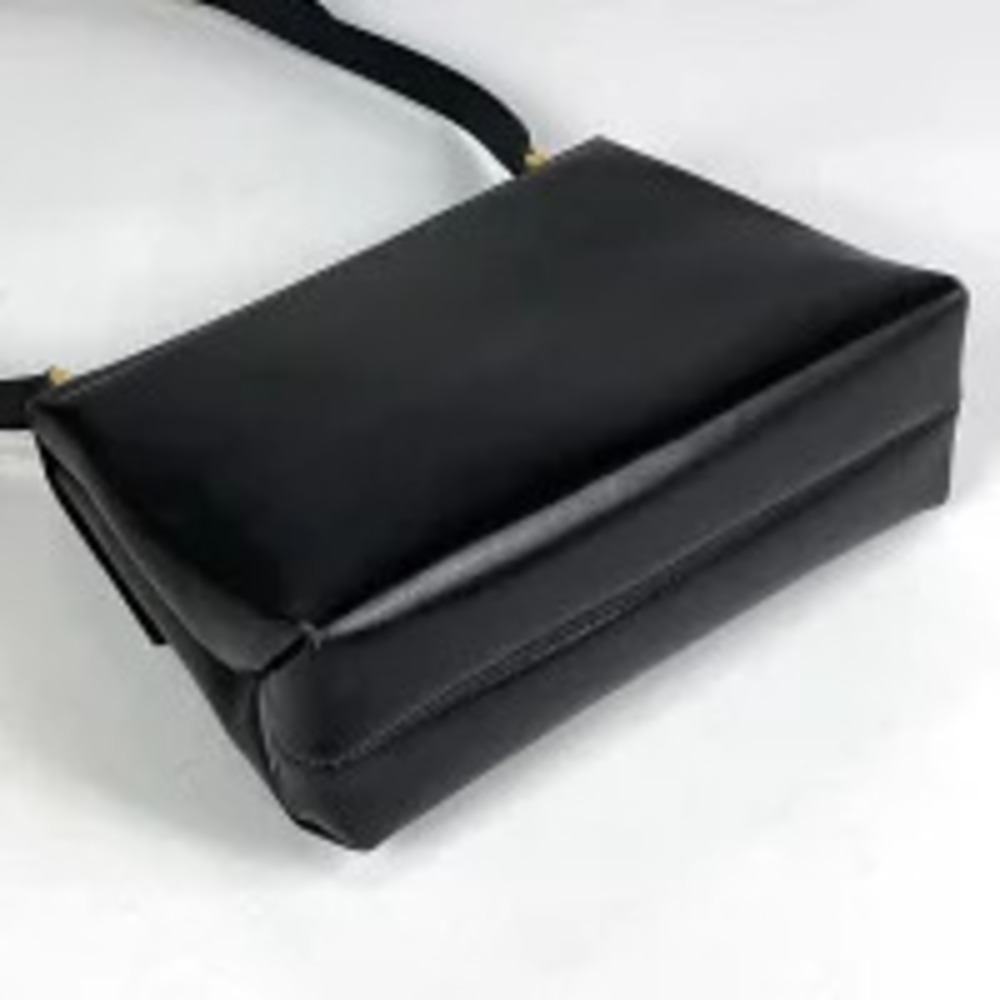 Salvatore Ferragamo Crossbody Black Gancini Bag Shoulder Leather Black